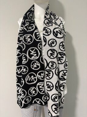 Michael Kors Black and White Logo Reversible Knit Scarf